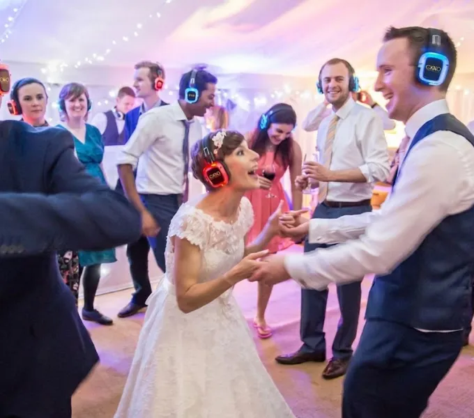 Boda con silent disco en una masía privada